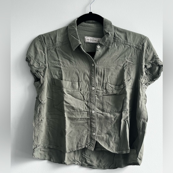 Abercrombie and fitch cropped shirt - Picture 2 of 3